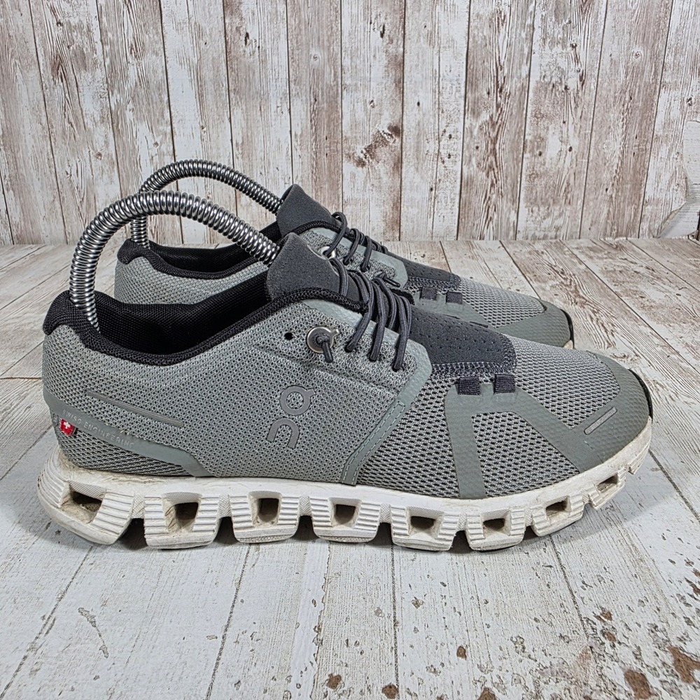 On Running Cloud Grey Charcoal Women's Size 6.5 Speed Lace Athletic Sneakers